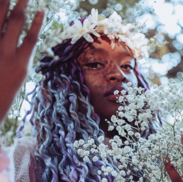 Fotografía promocional de Enny Owl