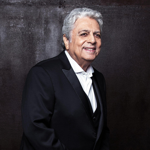 Fotografía promocional de Concierto de Enrico Macias en Biarritz