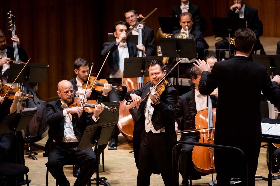 Promofoto von Concierto de Ensemble Symphonique Neuchâtel en Basilea.