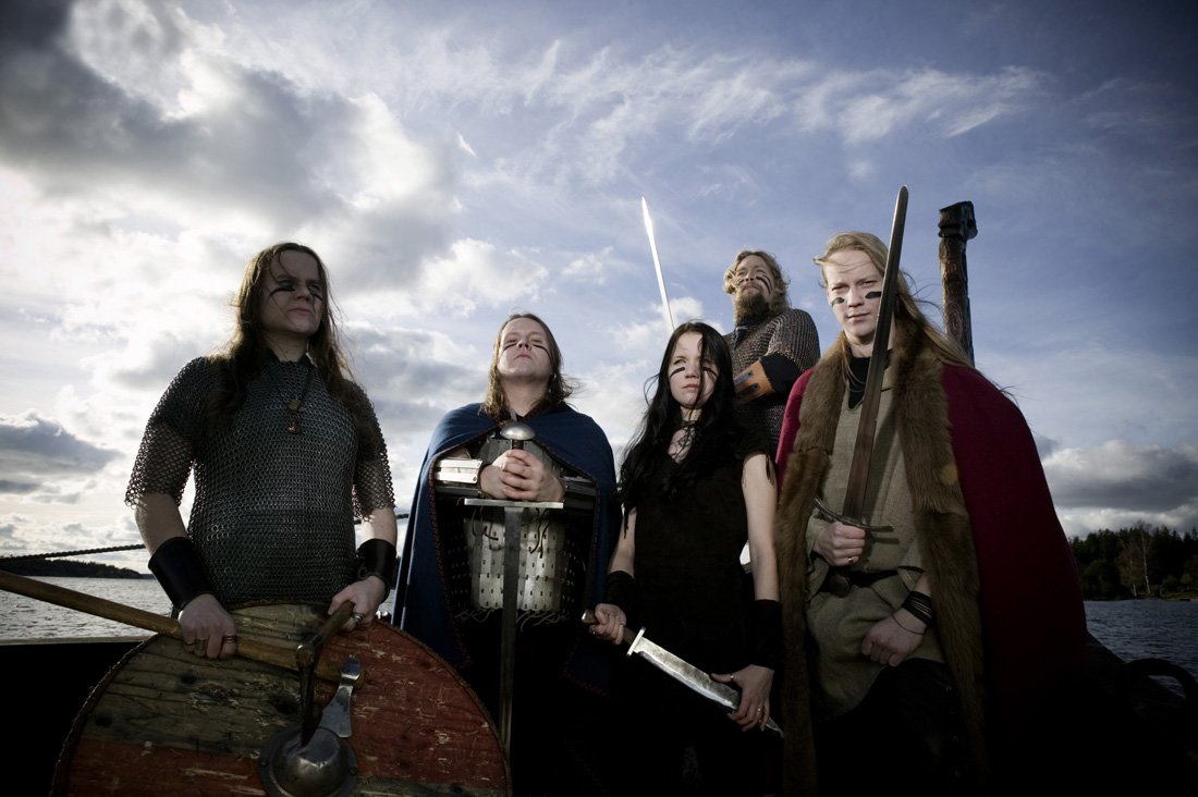 Fotografía promocional de Ensiferum