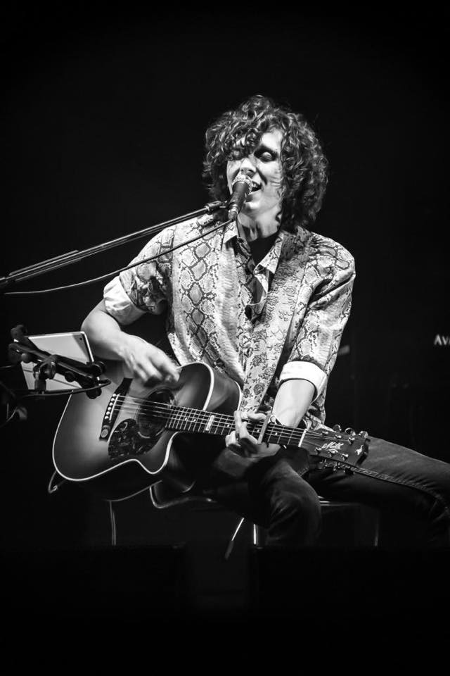 Fotografía promocional de Concierto de Ermal Meta en Brescia