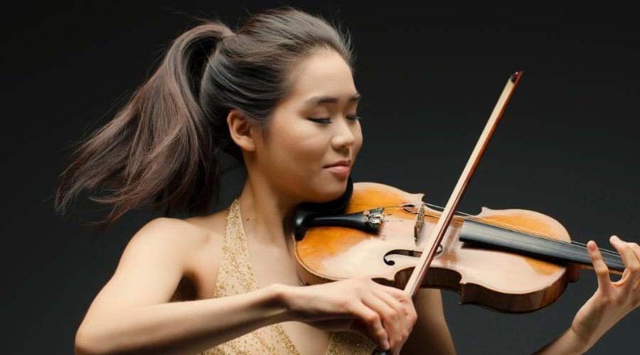 Fotografía promocional de Esther Yoo