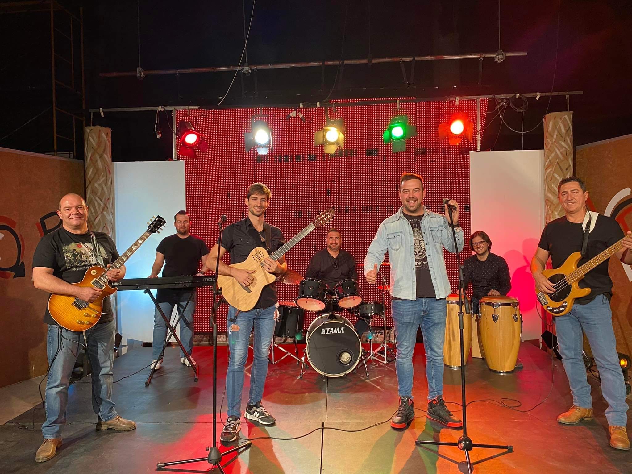 Fotografía promocional de esto pa