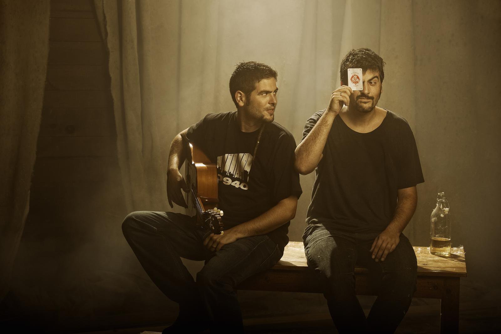 Fotografía promocional de Estopa