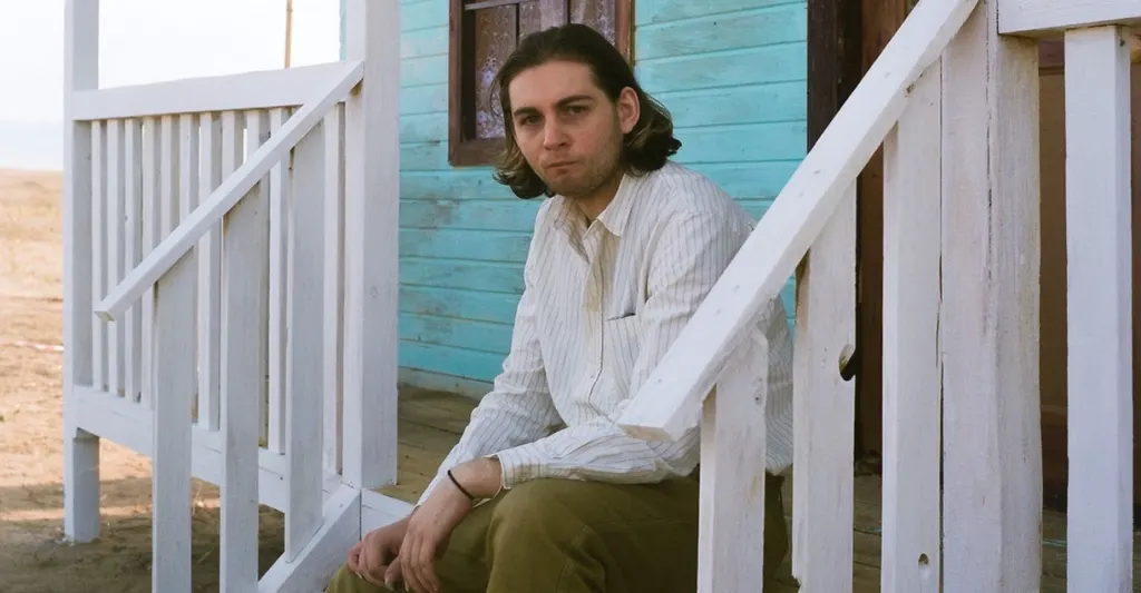 Fotografía promocional de Ethan P. Flynn