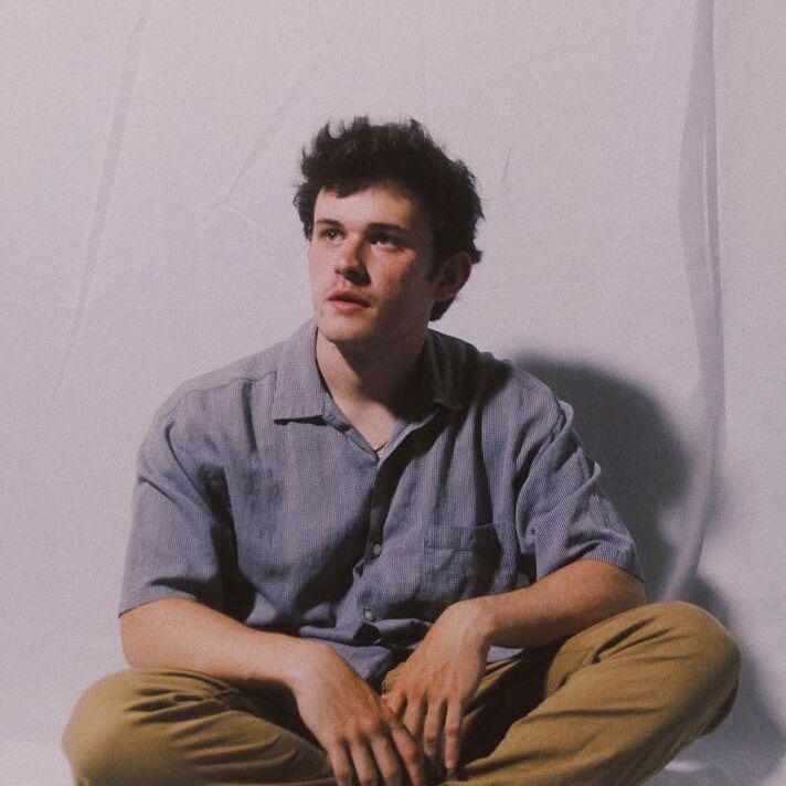 Fotografía promocional de Ethan Regan