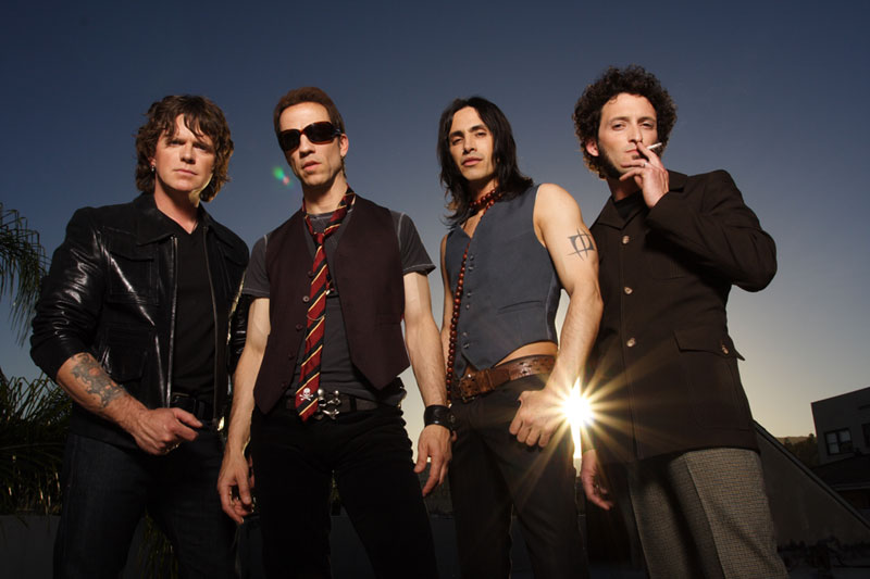 Promotional photograph of Extreme.