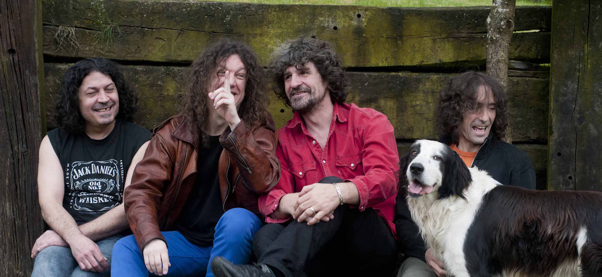 Fotografía promocional de Extremoduro