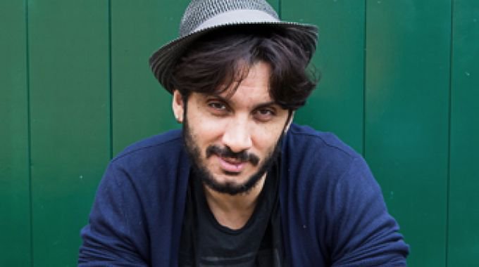 Fotografía promocional de Fabrizio Moro