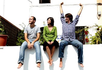 Fotografía promocional de Facto Delafé y las Flores Azules