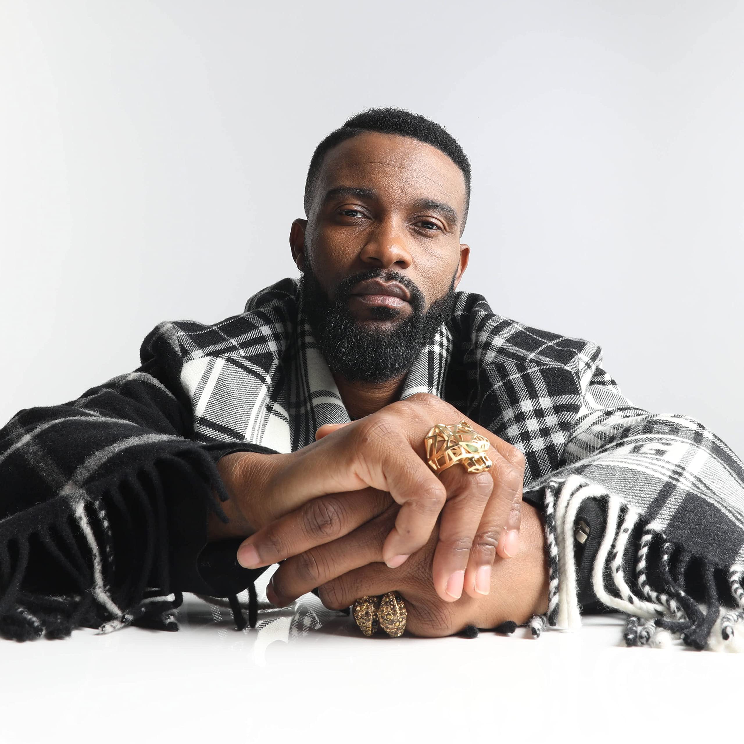 Promofoto von Fally Ipupa.