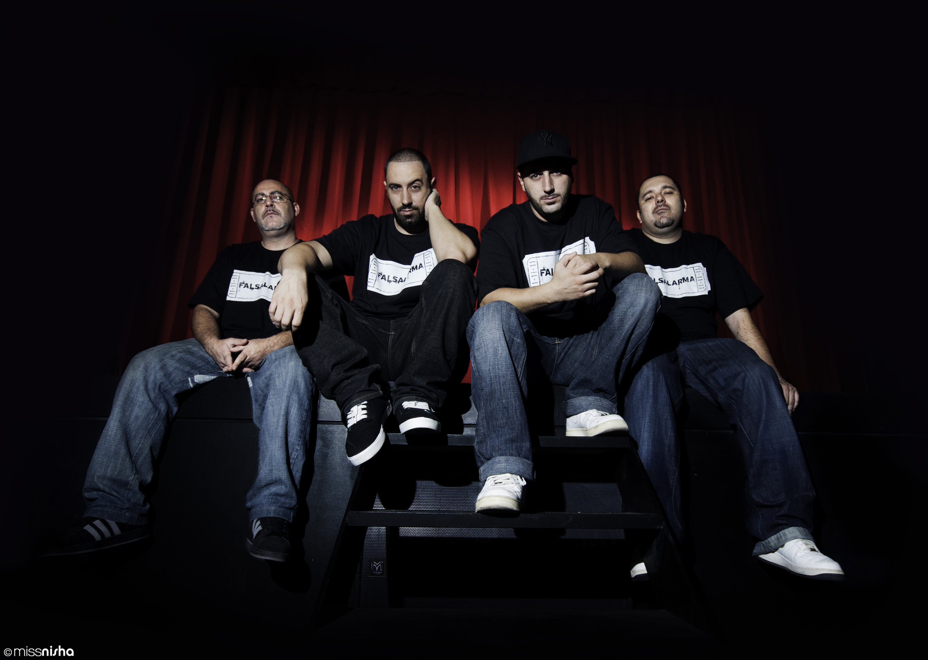 Fotografía promocional de Falsalarma