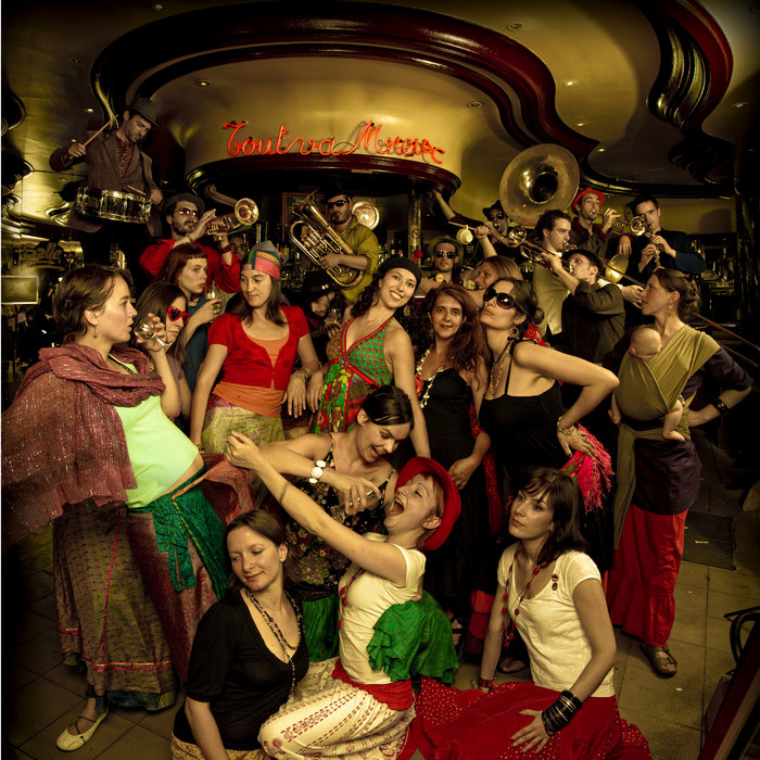 Fotografia promocional de Fanforale du Douzbekistan.