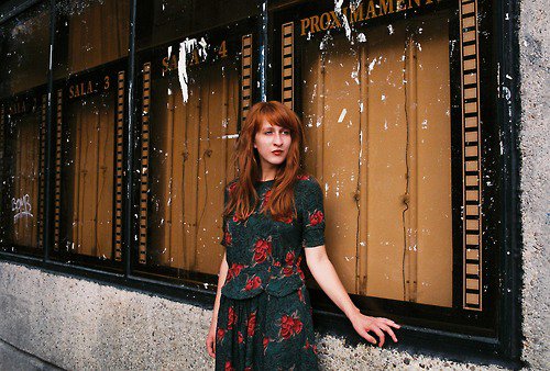 Fotografía promocional de Fee Reega