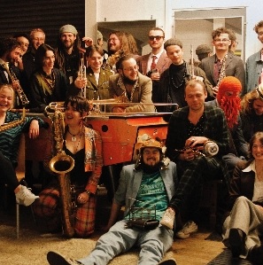 Fotografia promocional de Ferg´s Imaginary Bin Band.