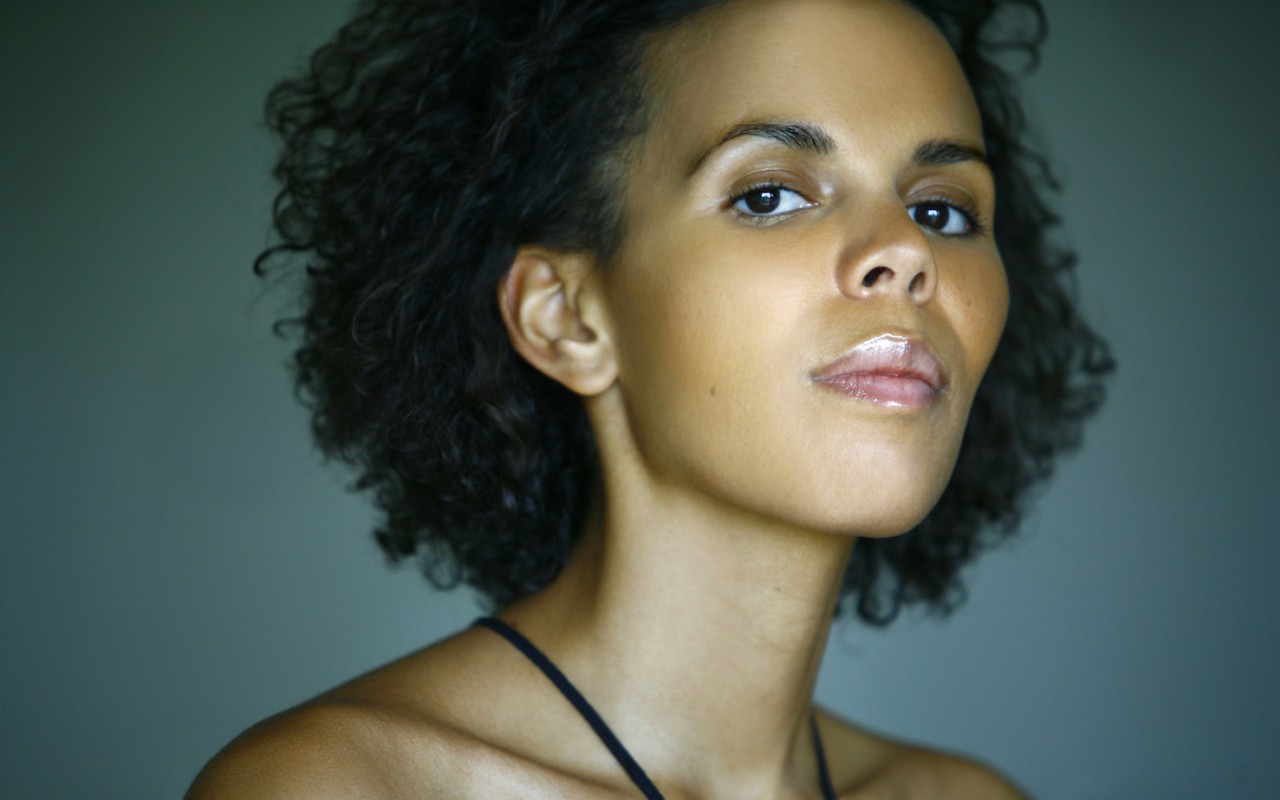 Promotional photograph of Fily Keita.