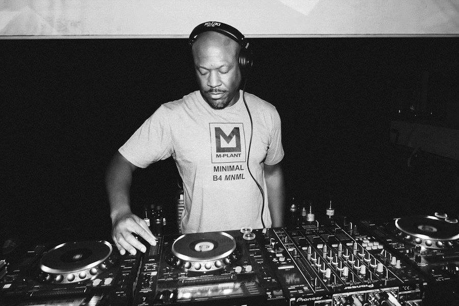 Promotional photograph of Floorplan.