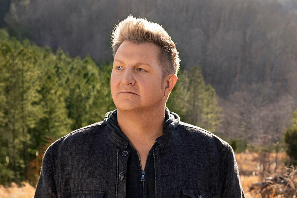 Promotional photograph of Gary LeVox.