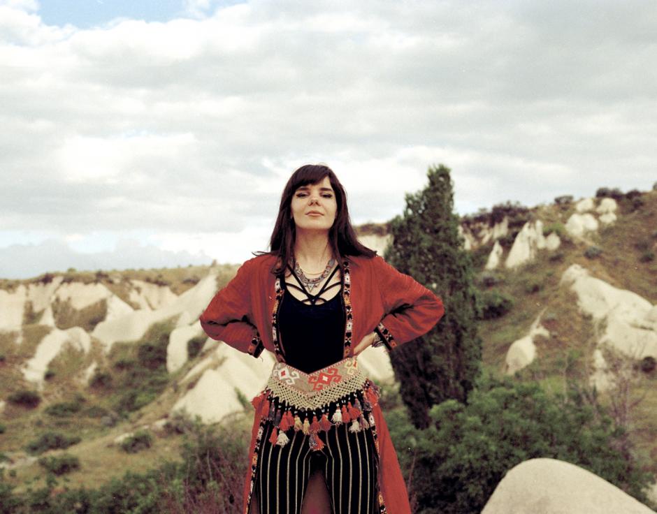 Fotografía promocional de Gaye Su Akyol