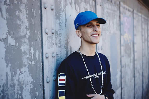 Promotional photograph of Geko.