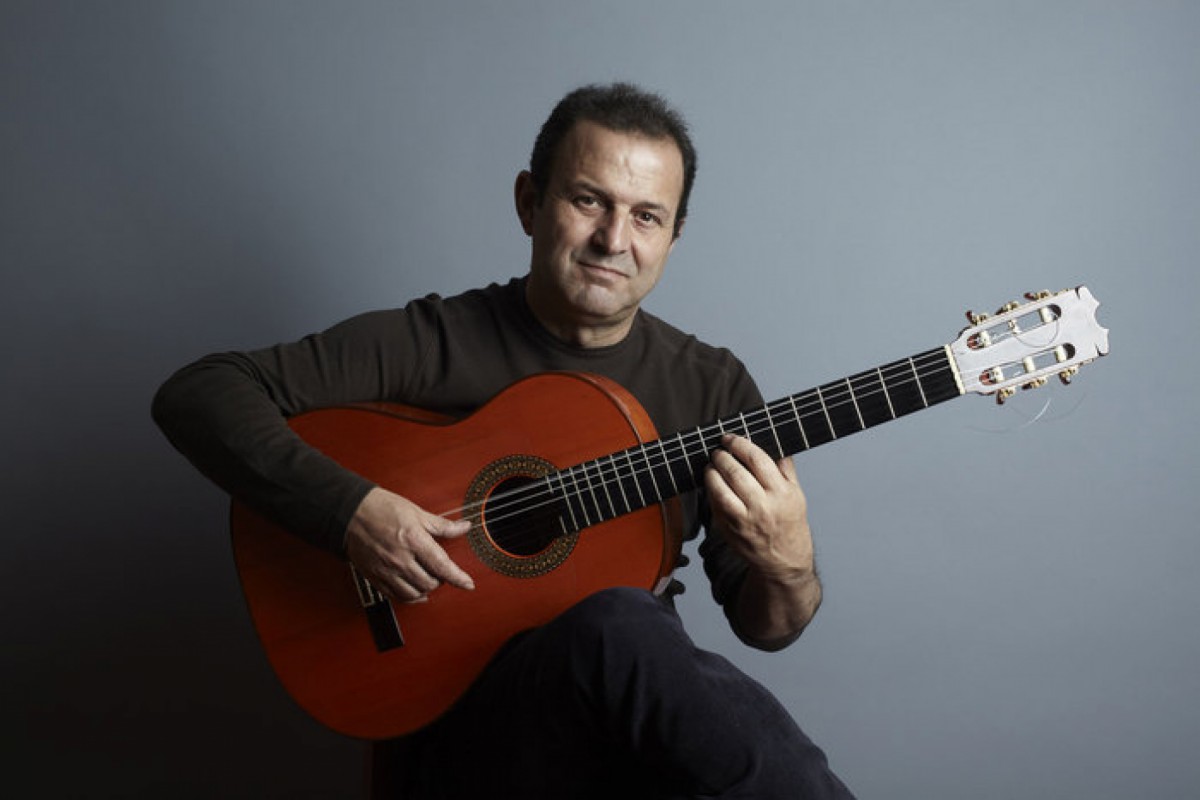 Promotional photograph of Gerardo Núñez.
