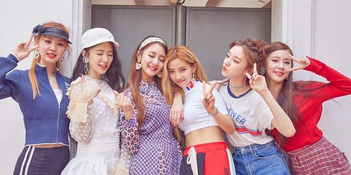 Promotional photograph of (G)I-DLE.