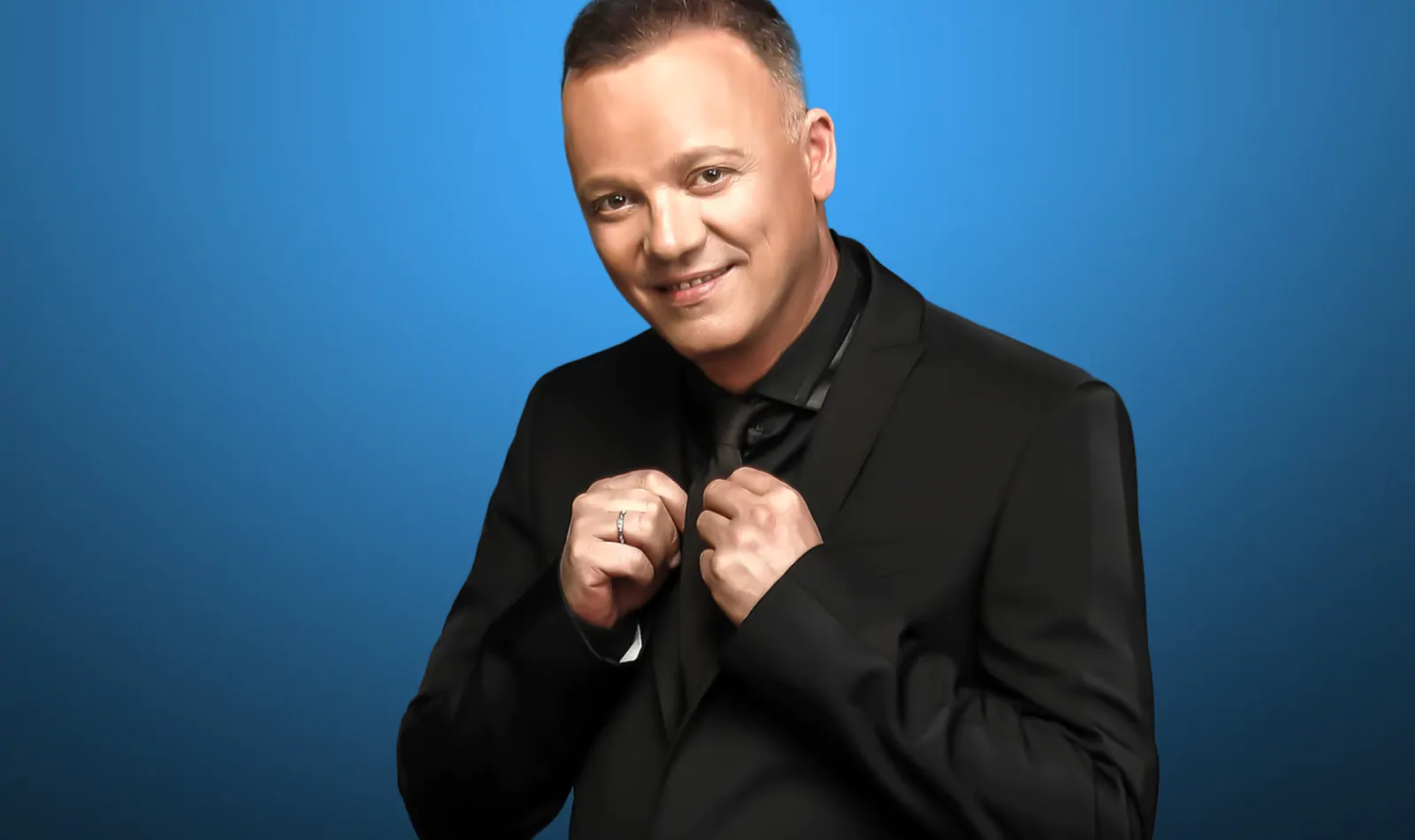 Promotional photograph of Concierto de Gigi D'Alessio en Palermo.