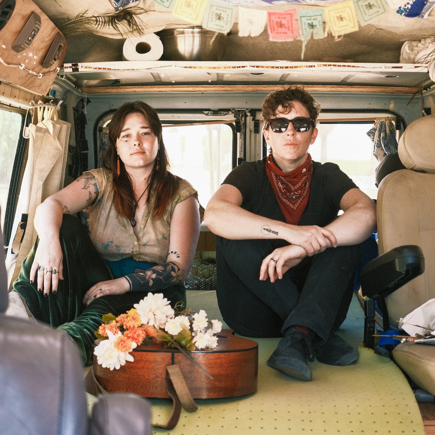 Promotional photograph of Concierto de Glitterfox en Grand Rapids.