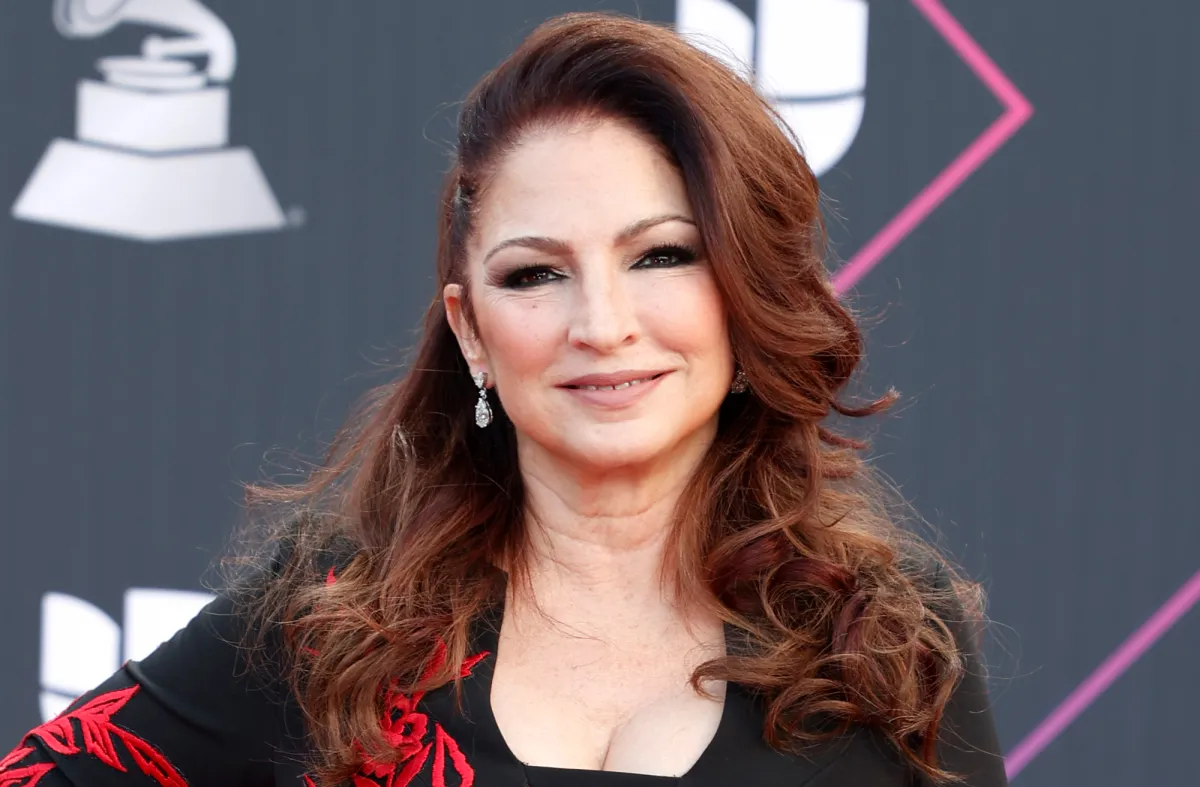 Fotografia promocional de Gloria Estefan Tribute.