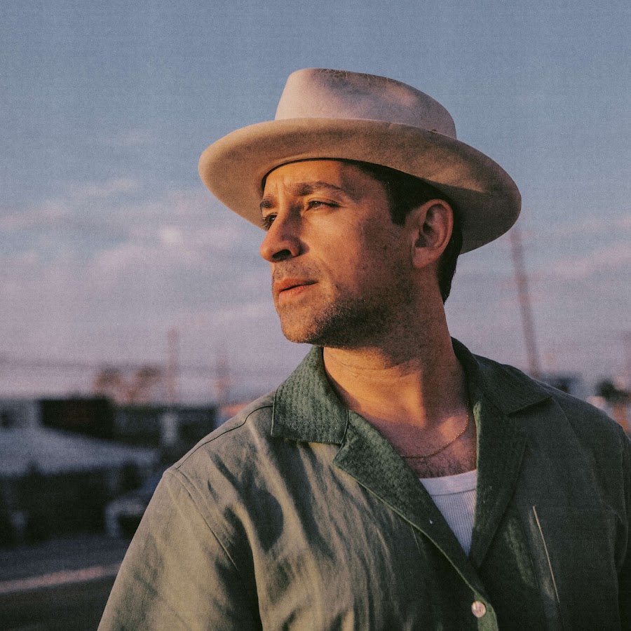 Promotional photograph of Goldford.