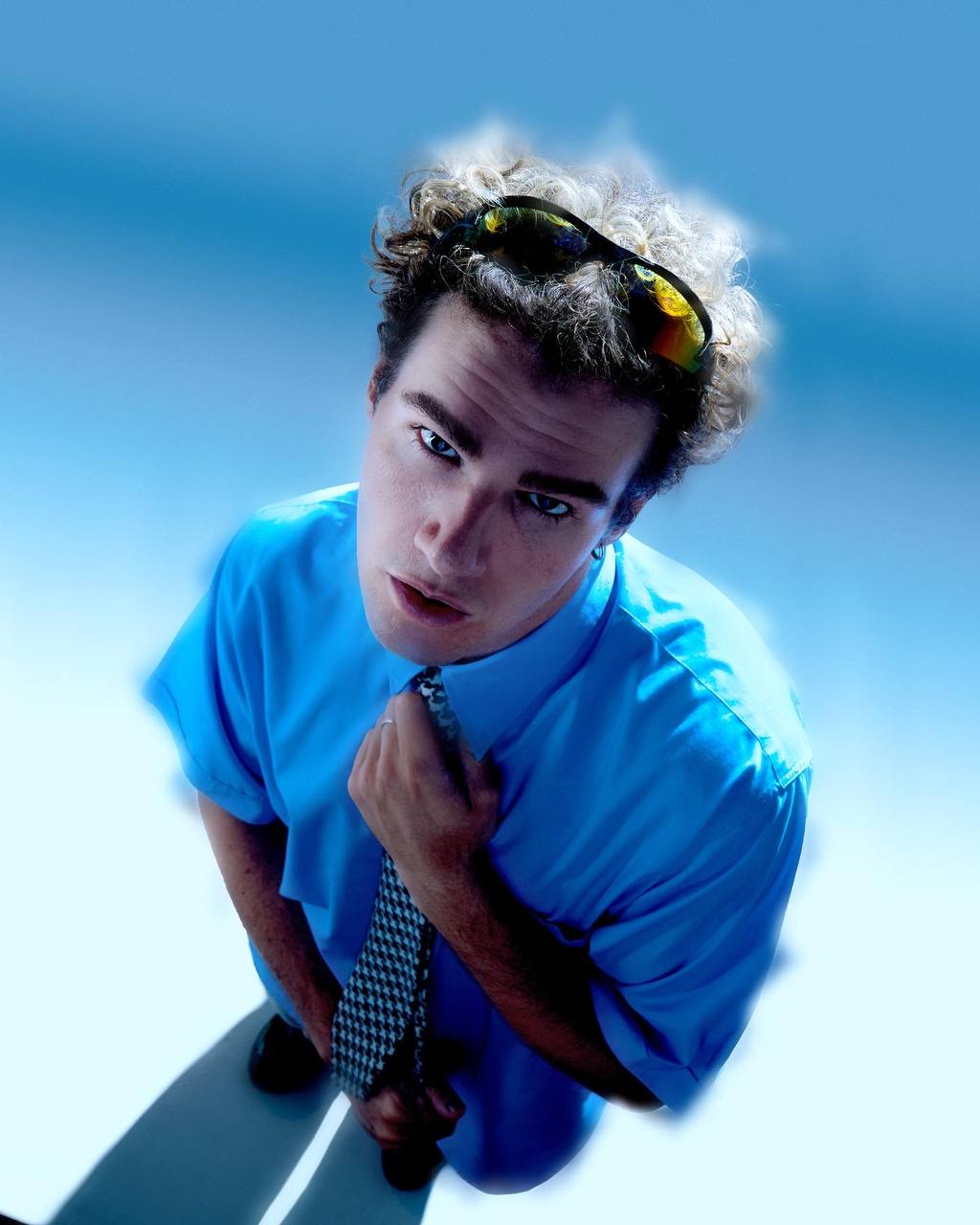 Promotional photograph of GOMZ.