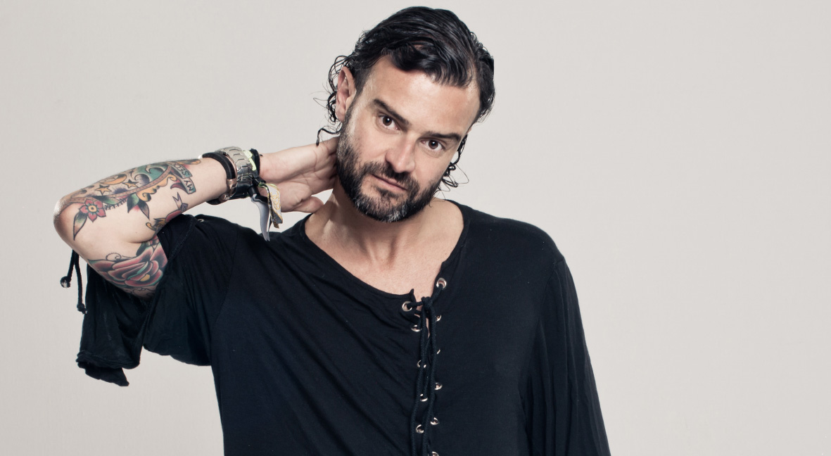 Promotional photograph of Gonçalo.