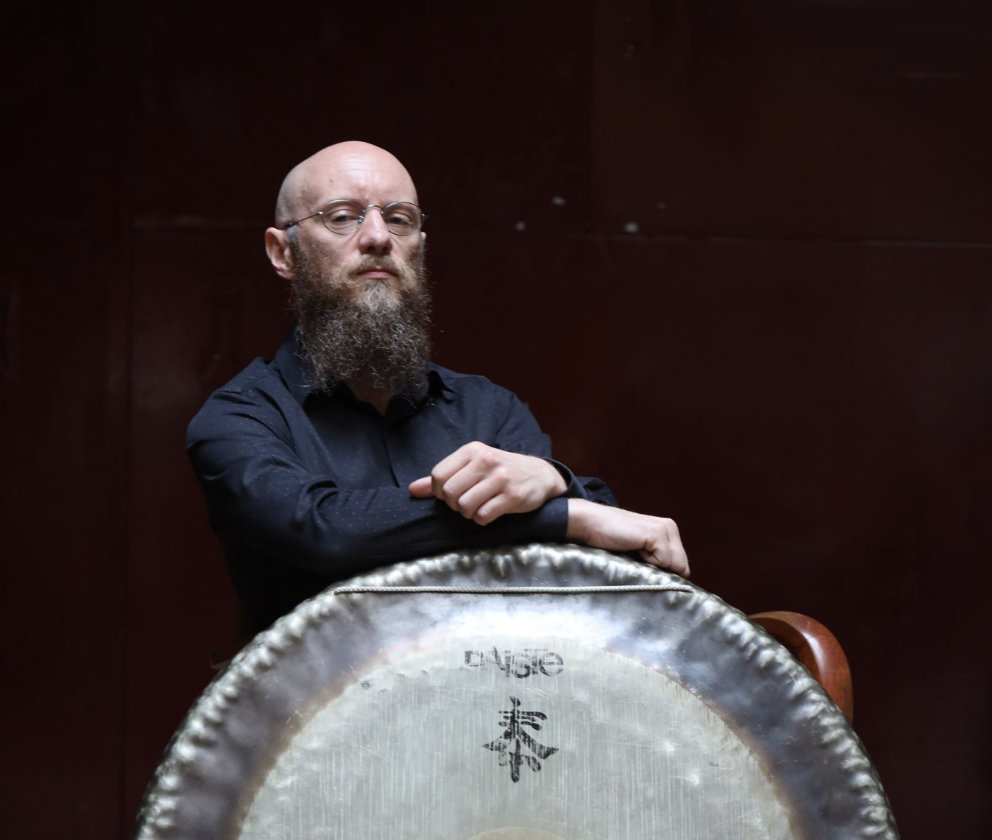 Fotografia promocional de Gong Odyssey.