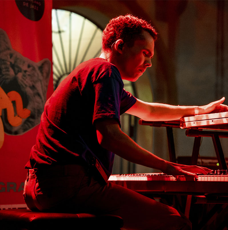 Fotografía promocional de Grabu