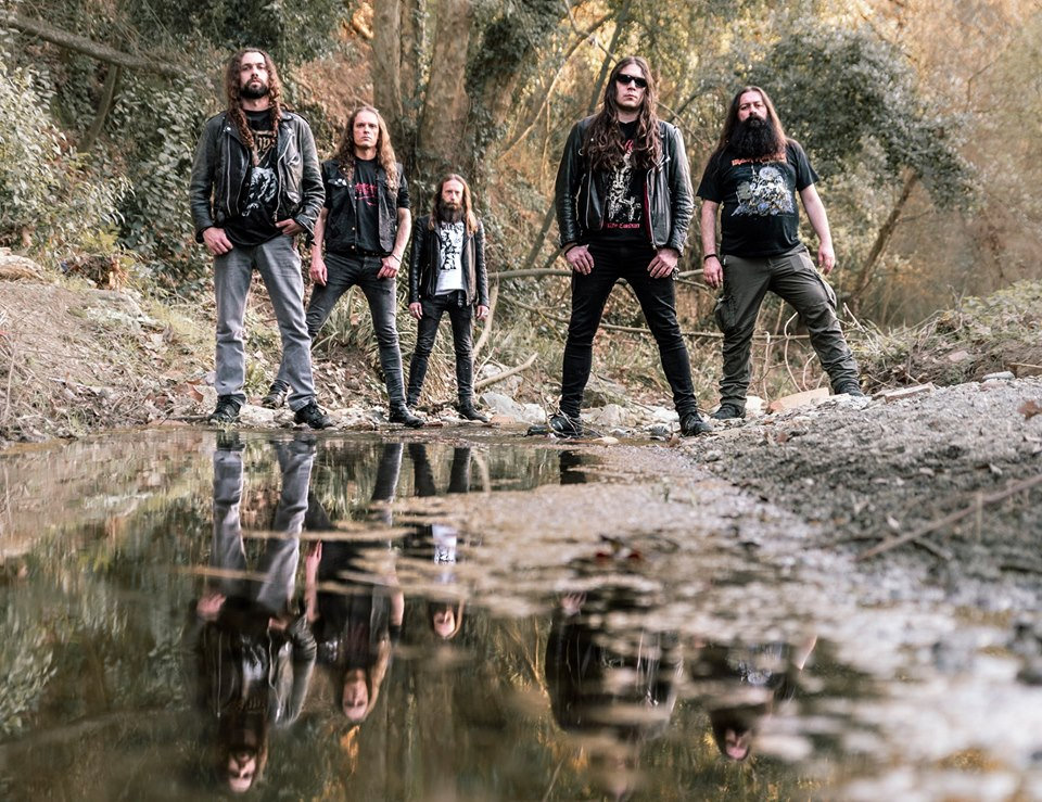 Fotografía promocional de Graveyard (ES)