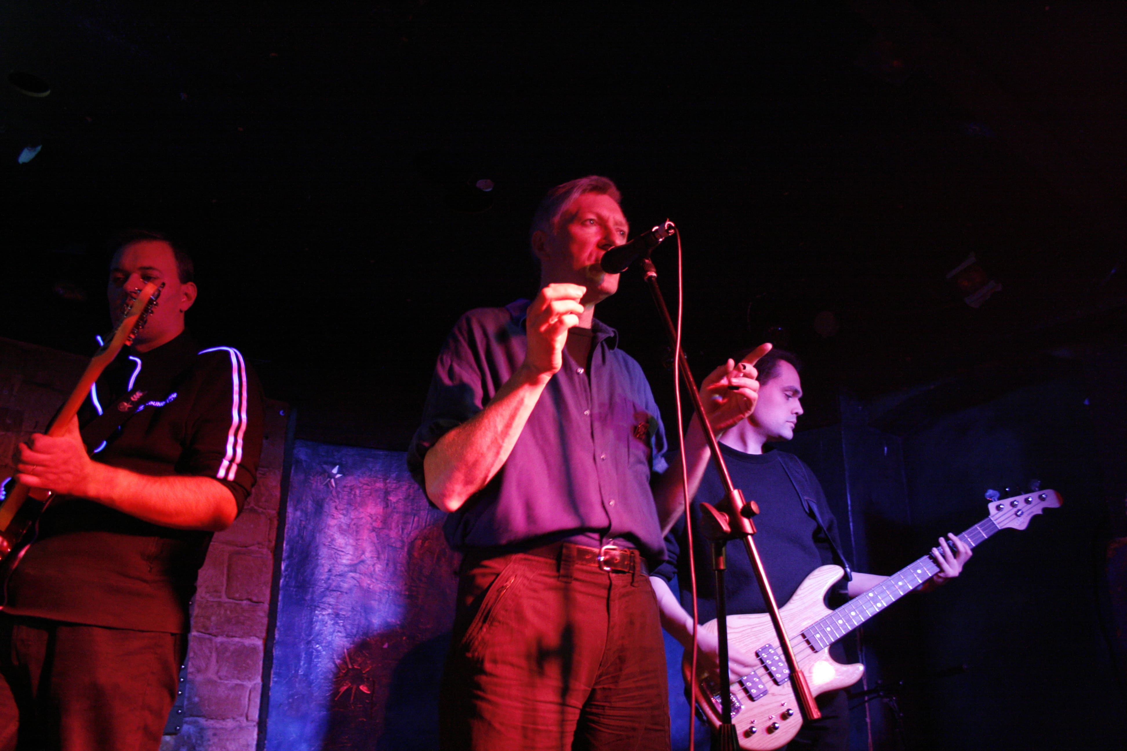 Fotografía promocional de Concierto de Kas Product + Guerre froide en París