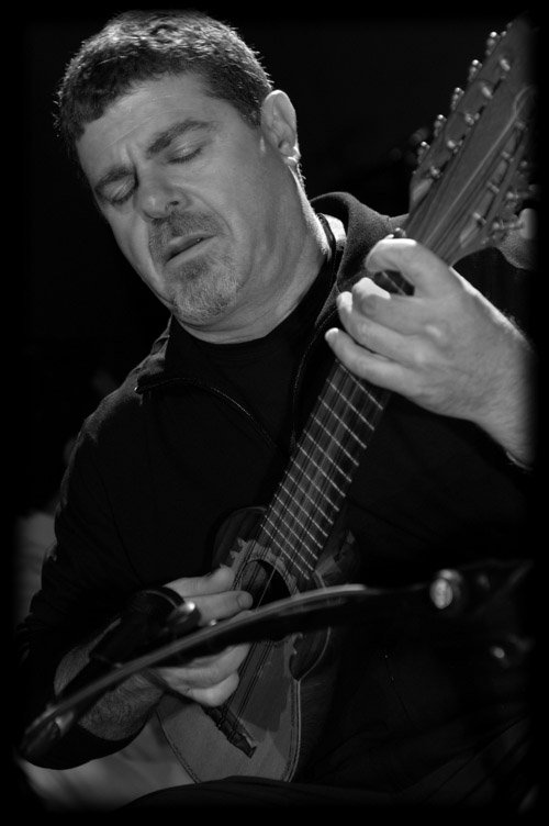 Fotografía promocional de Gustavo Santaolalla