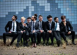 Fotografia promocional de Guy Salamon Group.
