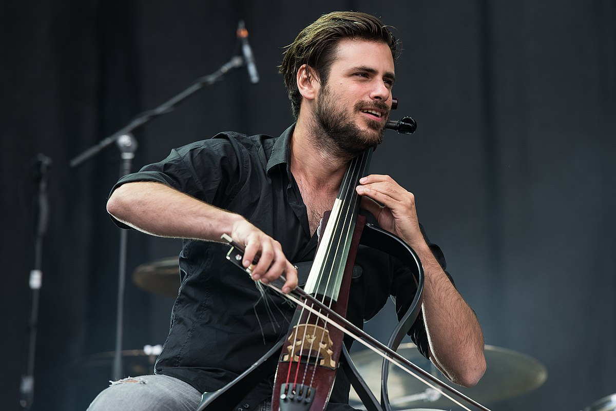 Promotional photograph of Hauser.