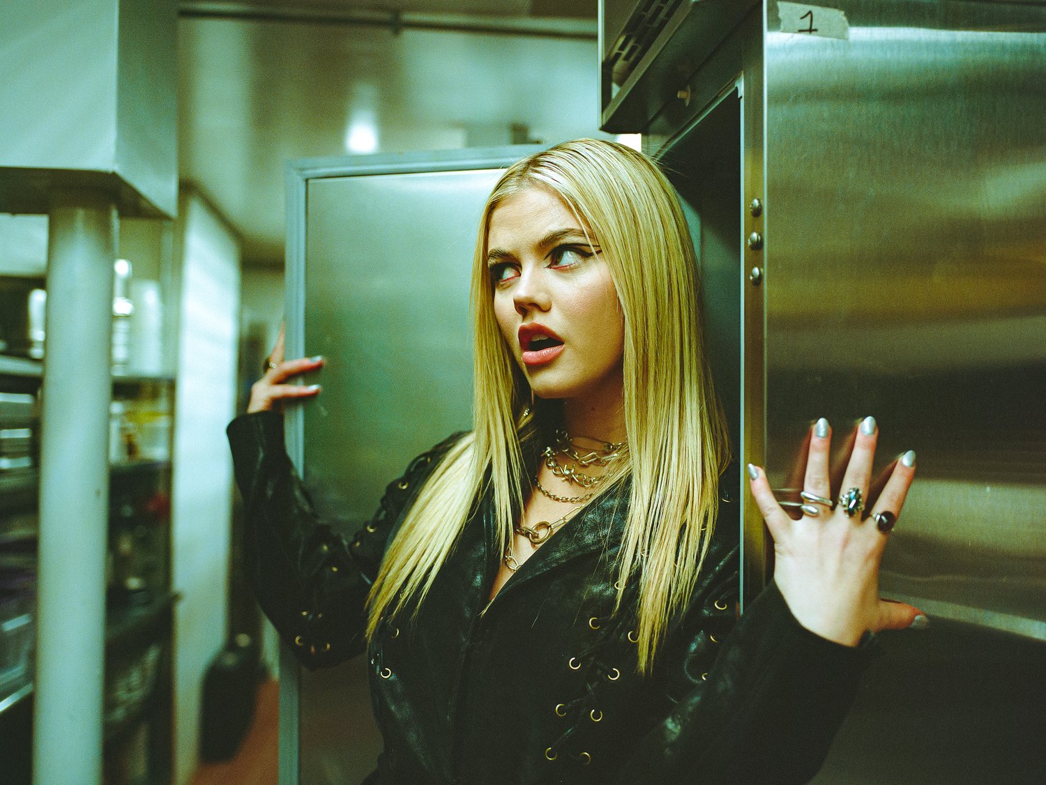 Fotografía promocional de Hayes Warner