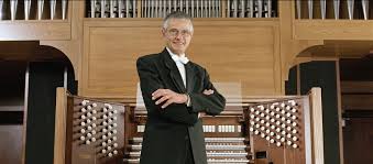 Fotografía promocional de Héctor Olivera