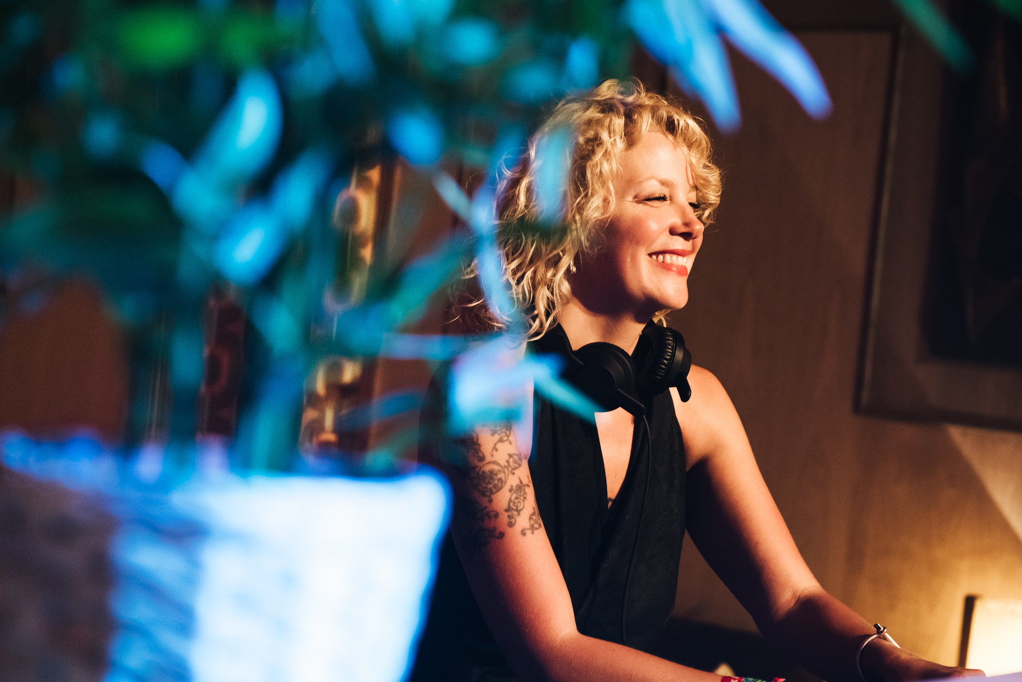 Promotional photograph of Heidi.