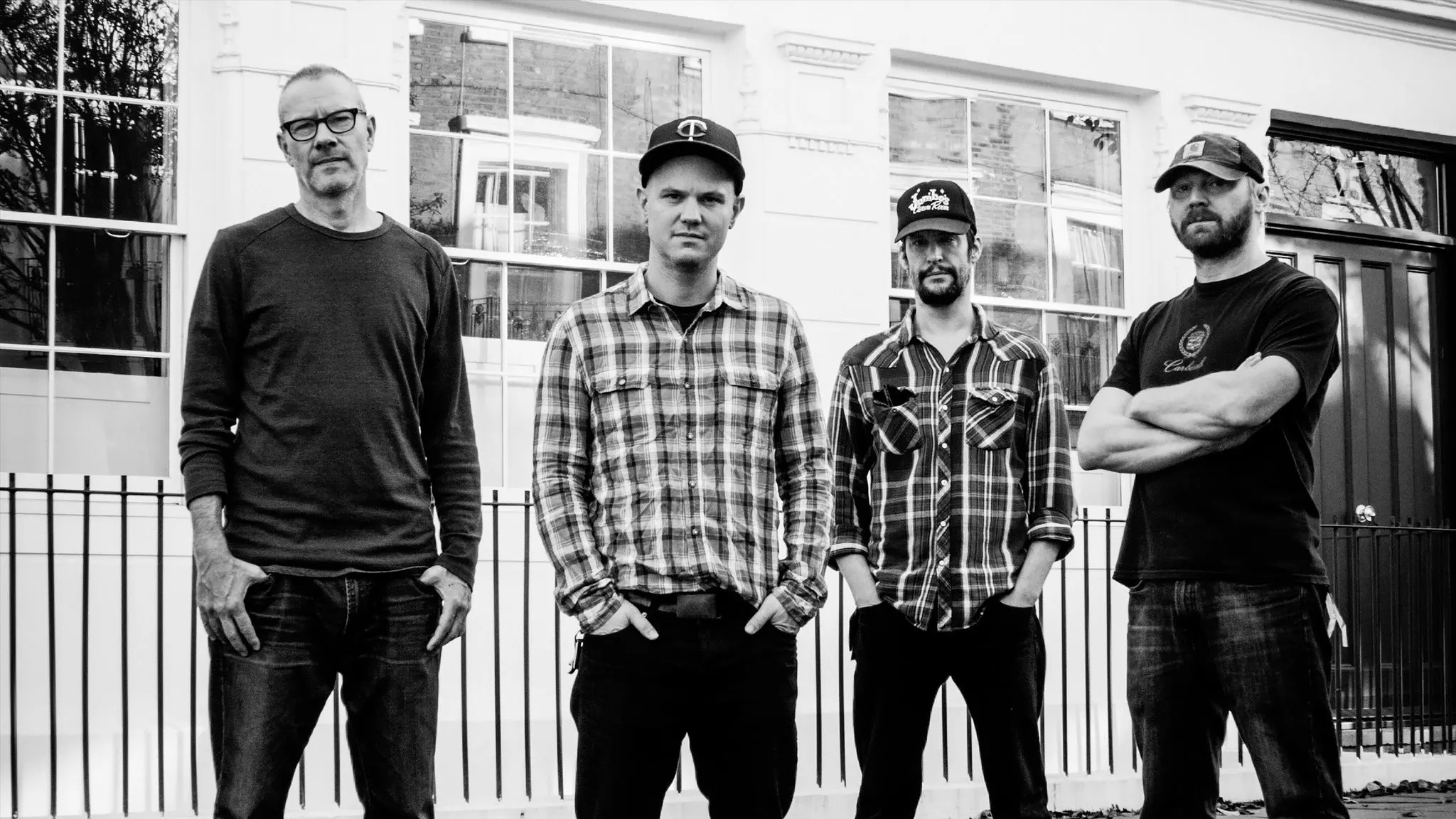 Fotografía promocional de Helmet