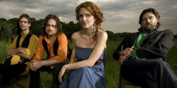 Promotional photograph of Hem.