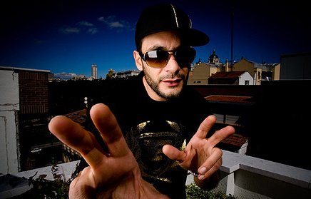 Promotional photograph of Hermano L.