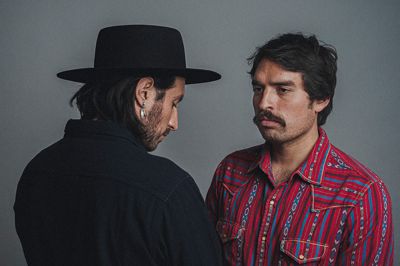 Fotografía promocional de Hermanos Gutiérrez