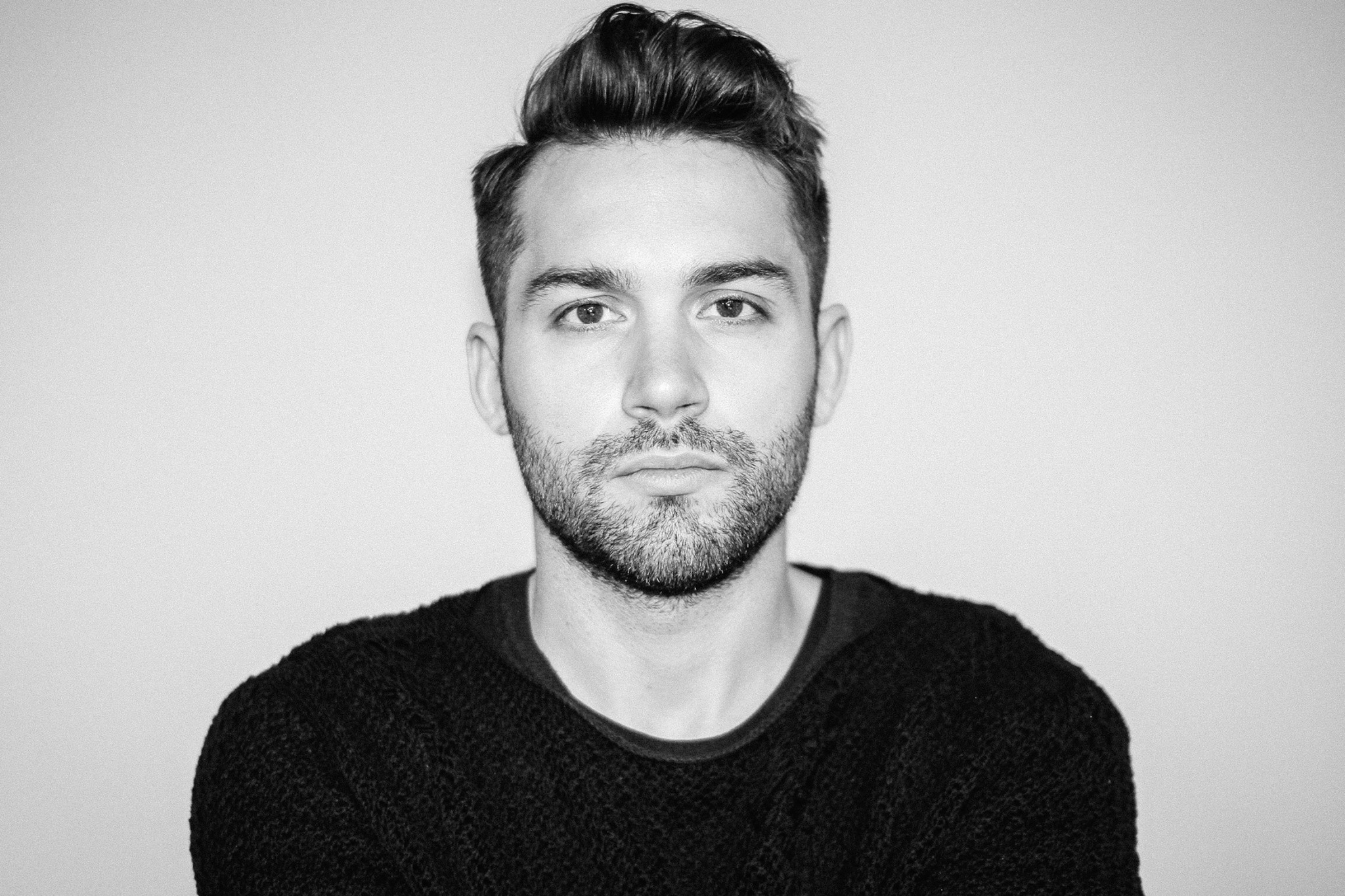 Promotional photograph of Hobo.