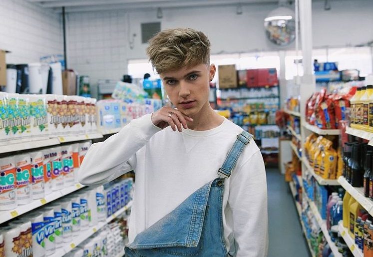 Fotografia promozionale di HRVY.