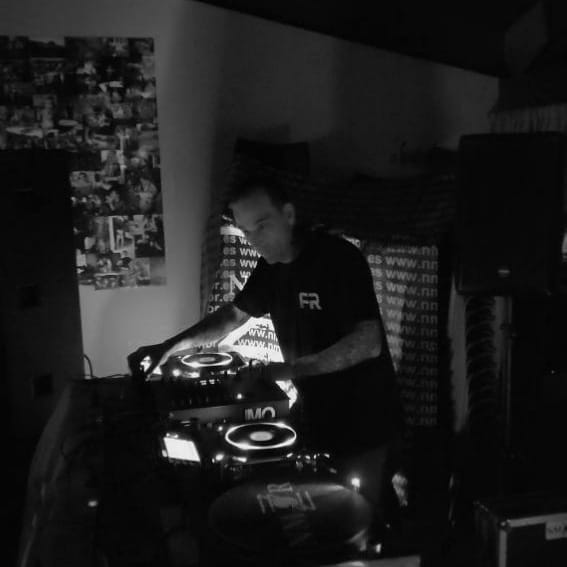 Fotografía promocional de Hugo R