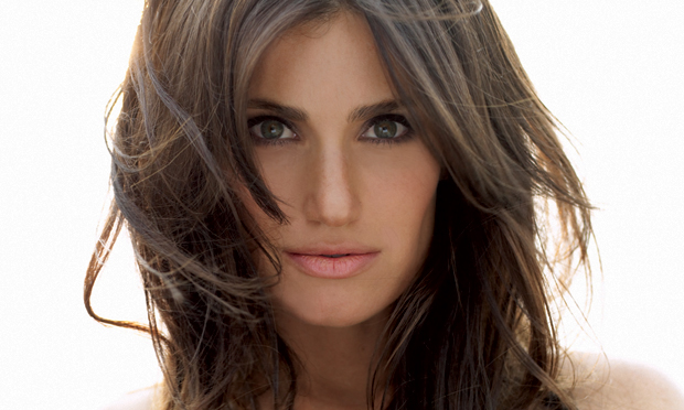 Fotografía promocional de Idina Menzel